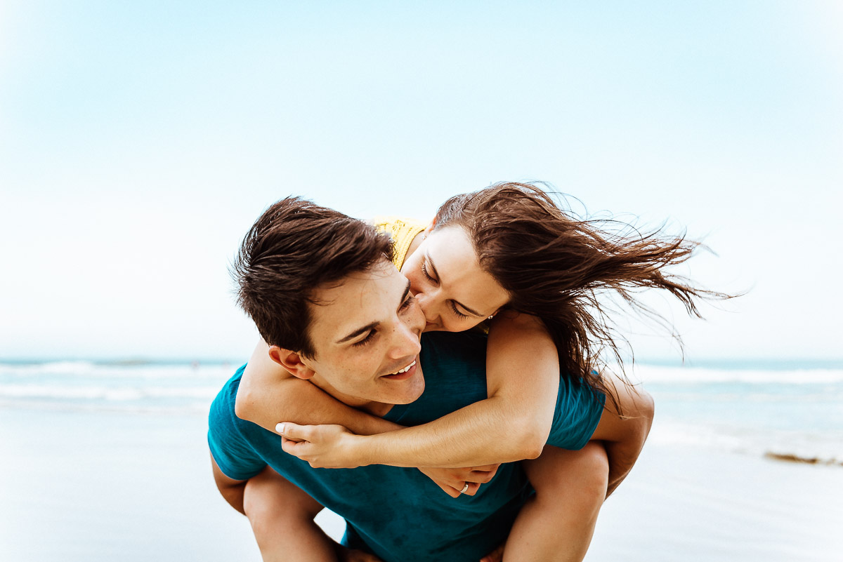 ensaio casal curitiba, ensaio fotografico casal curitiba, pre wedding curitiba, book casal curitiba, casal ilha do mel, ensaio casal na praia, pre wedding ilha do mel, fotografo de casal curitiba