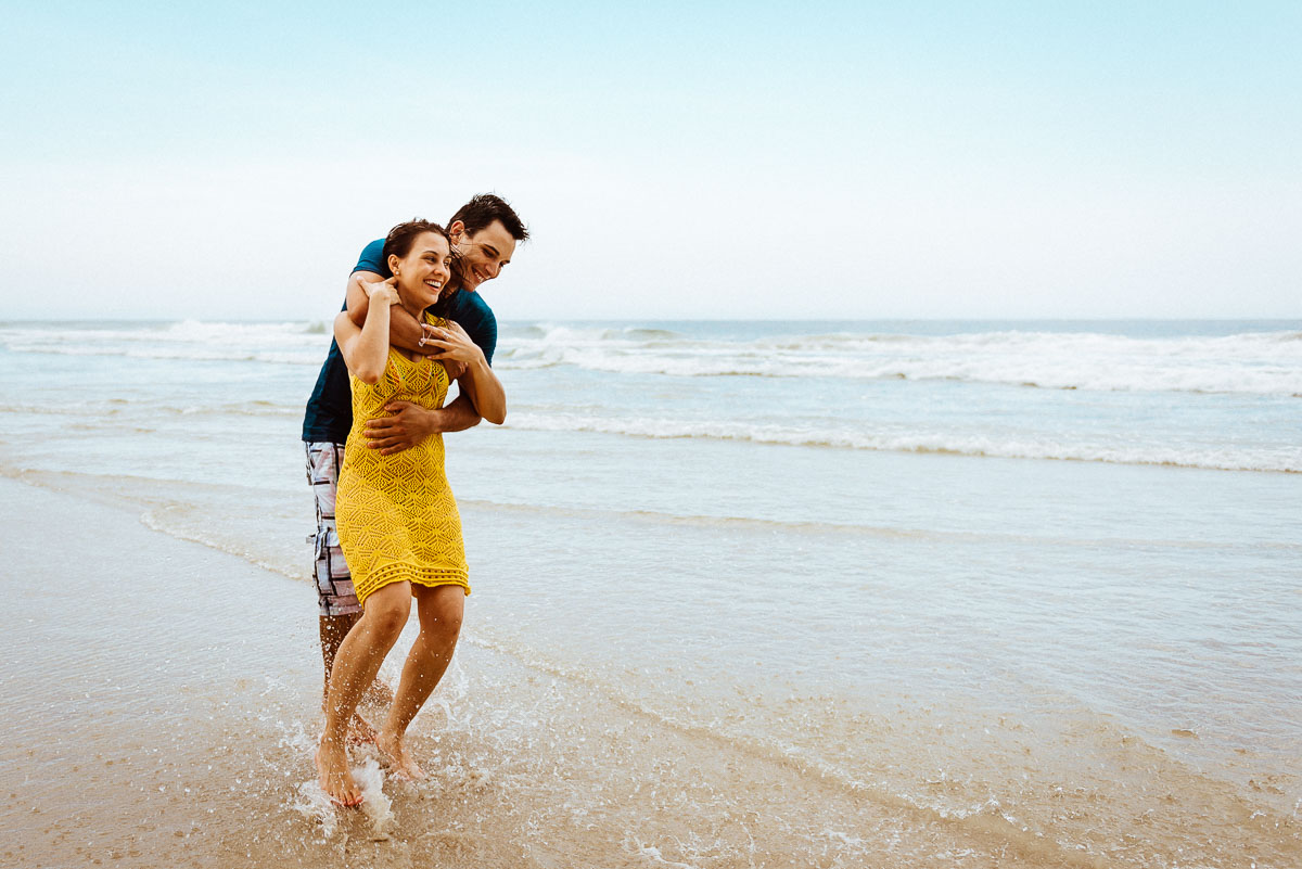 ensaio casal curitiba, ensaio fotografico casal curitiba, pre wedding curitiba, book casal curitiba, casal ilha do mel, ensaio casal na praia, pre wedding ilha do mel, fotografo de casal curitiba