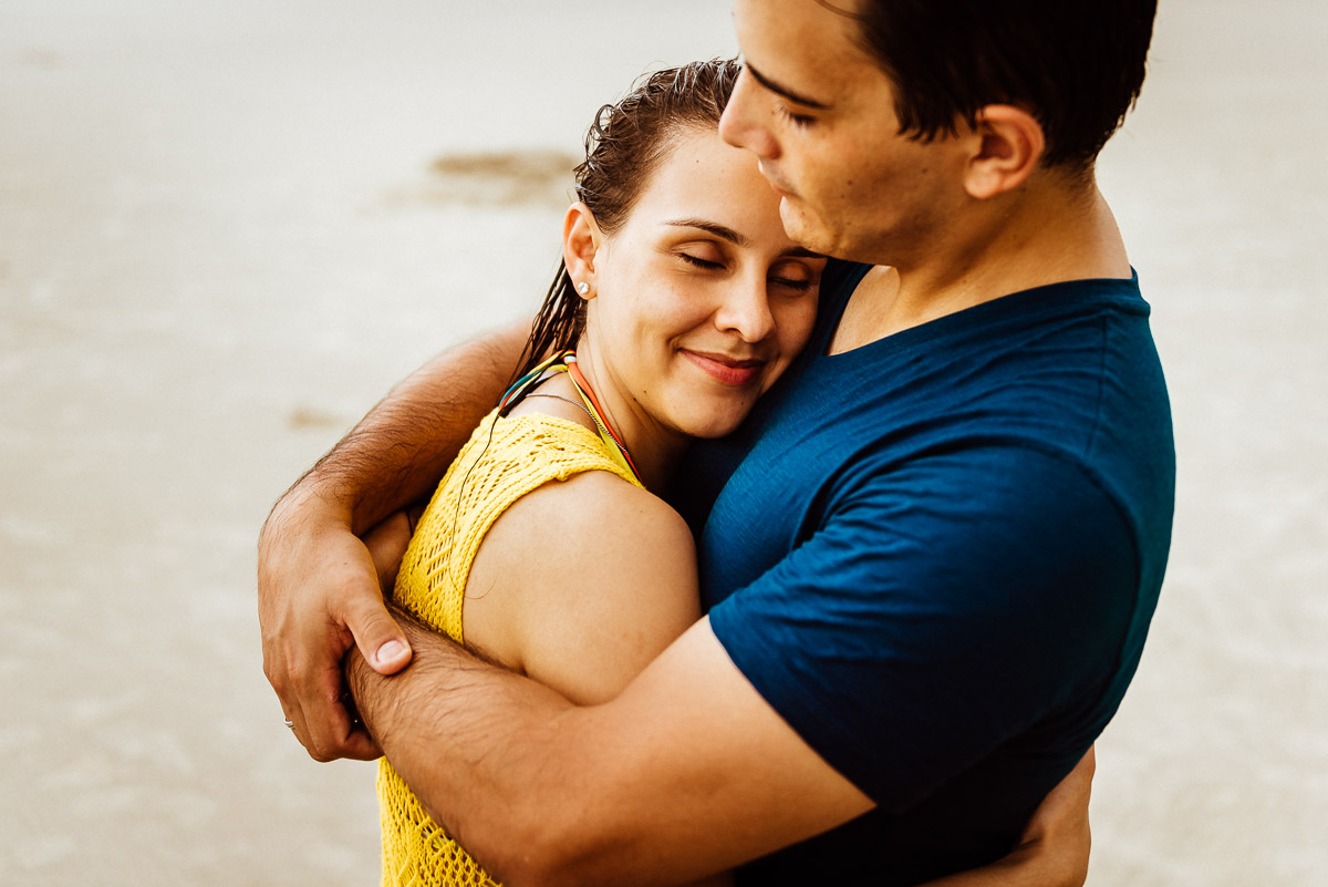 ensaio casal curitiba, ensaio fotografico casal curitiba, pre wedding curitiba, book casal curitiba, casal ilha do mel, ensaio casal na praia, pre wedding ilha do mel, fotografo de casal curitiba