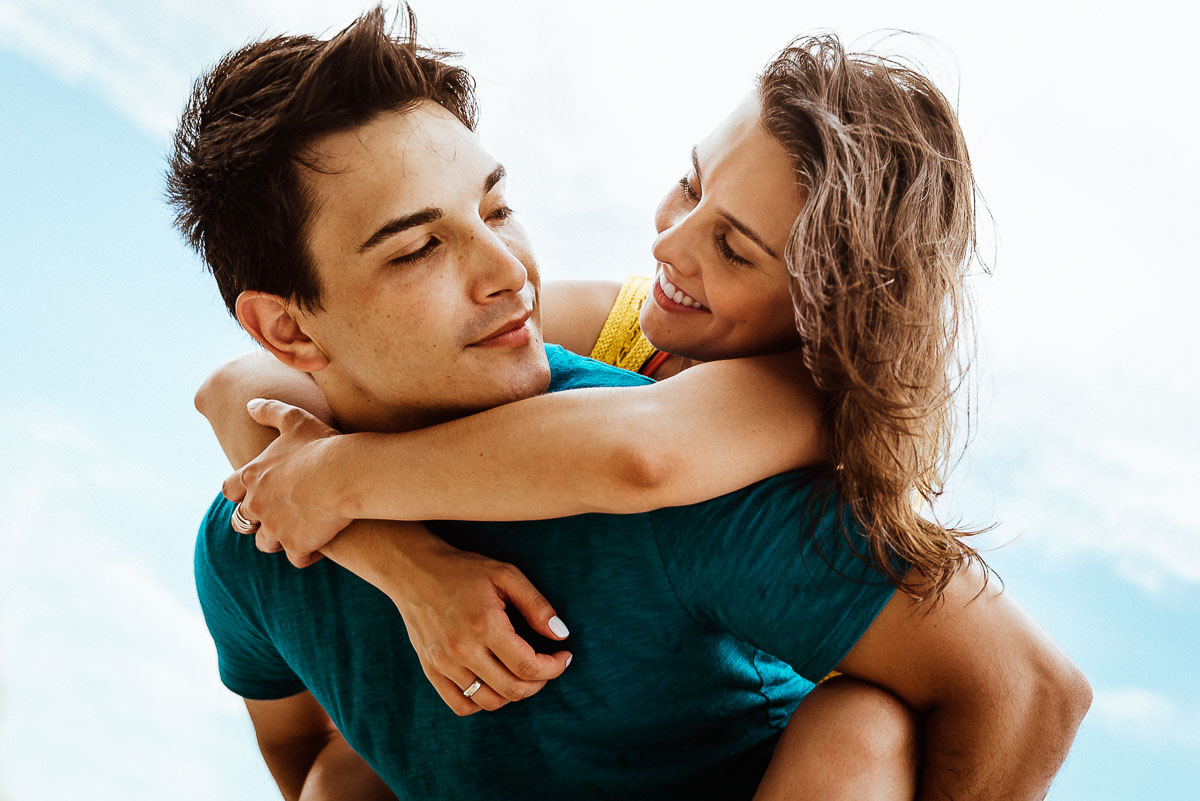 ensaio casal curitiba, ensaio fotografico casal curitiba, pre wedding curitiba, book casal curitiba, casal ilha do mel, ensaio casal na praia, pre wedding ilha do mel, fotografo de casal curitiba