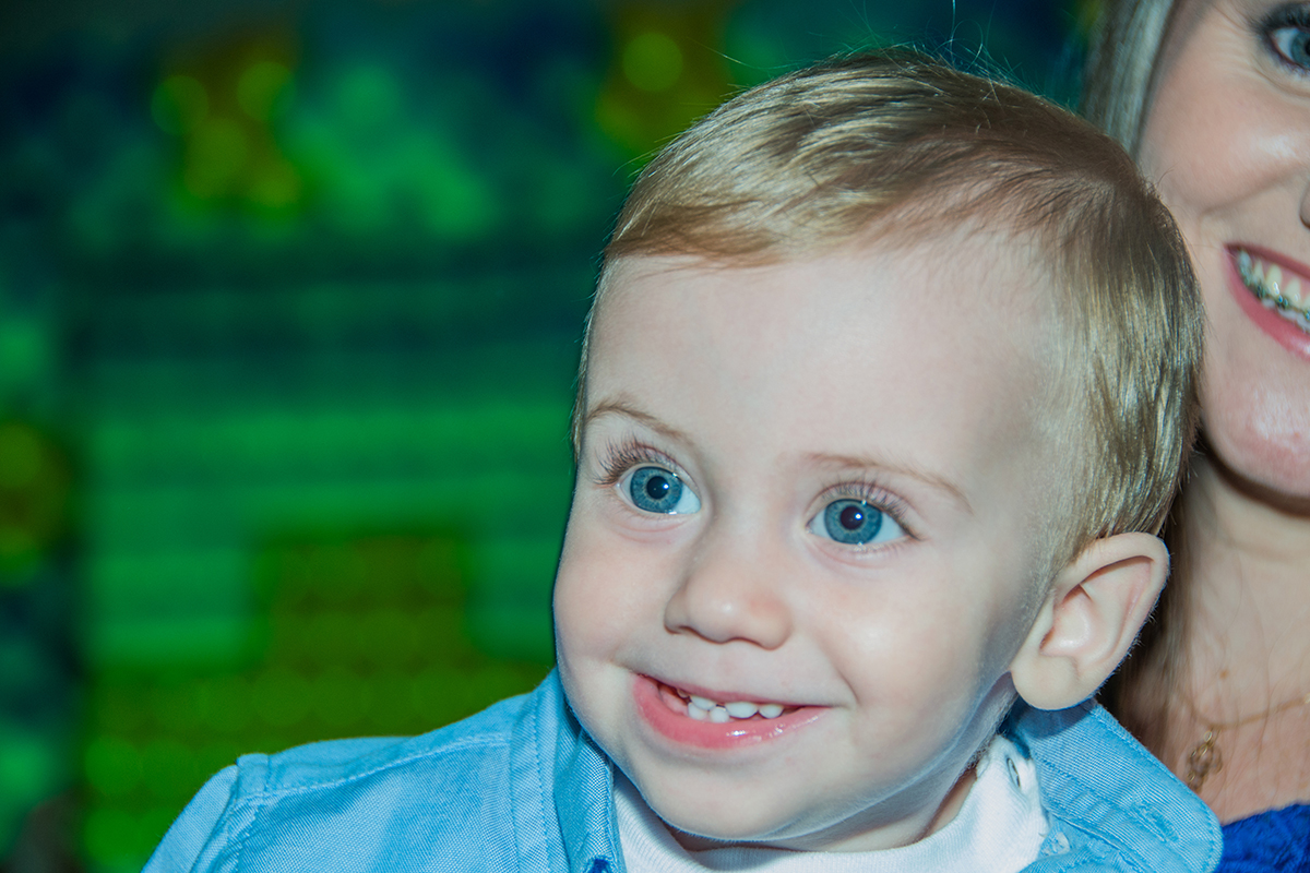 Miguel Gonçalves, aniversário um aninho, doces, bolo, balões, festa, olhos azuis, aldeia kids