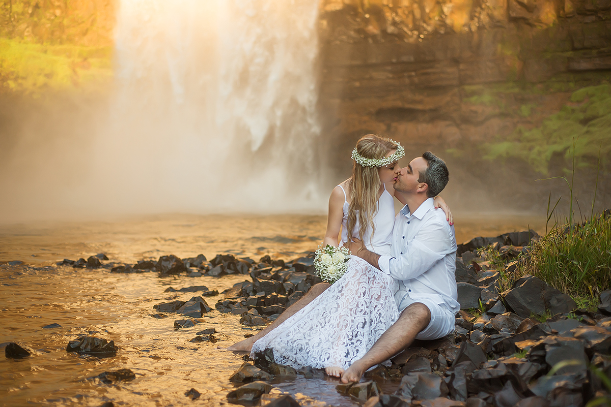 josy e alessandro trash the dress cachoeira das freiras