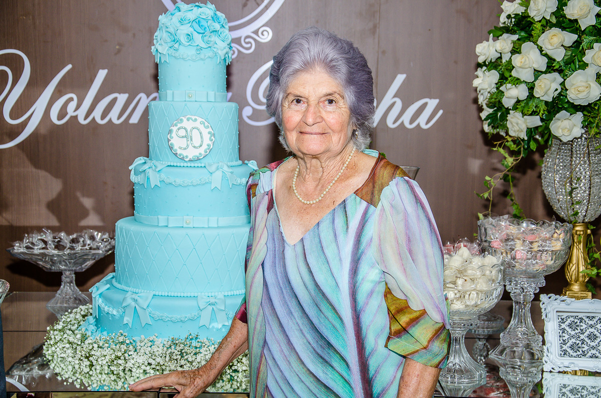 Yolanda Rocha comemorando seus 90 anos