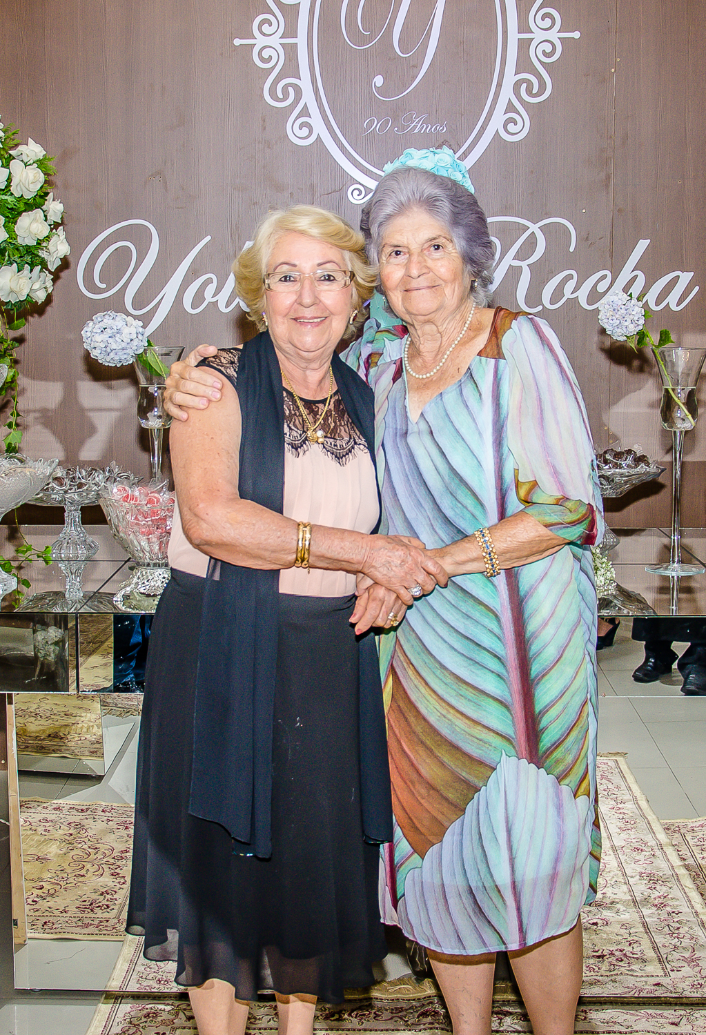 Yolanda Rocha com amiga
