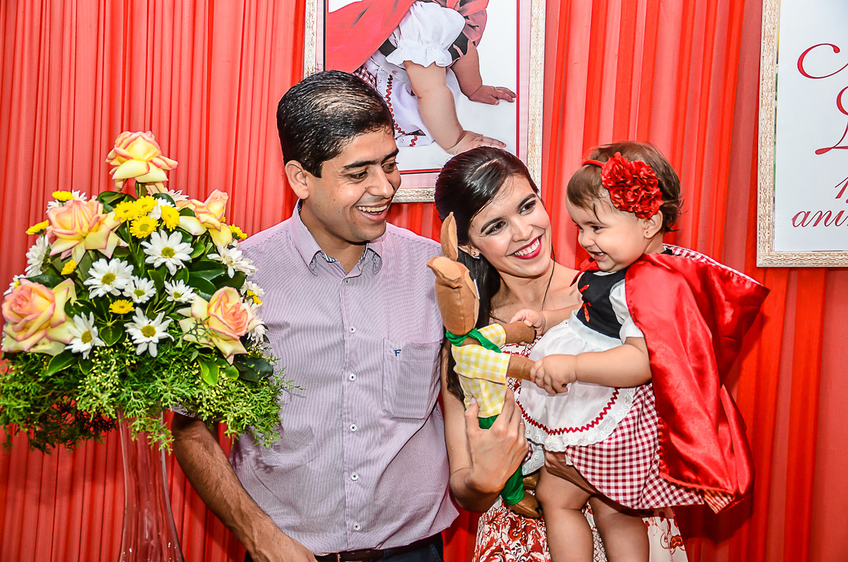 Foto com os pais na mesa