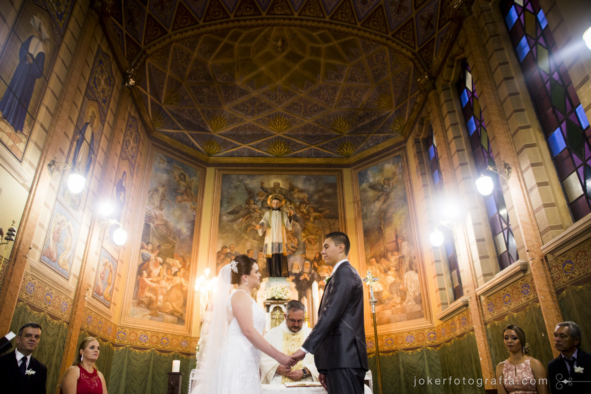 a fotografia de casamento é uma das escolhas mais importantes do casamento, e deve ser feita cerca de um ano antes