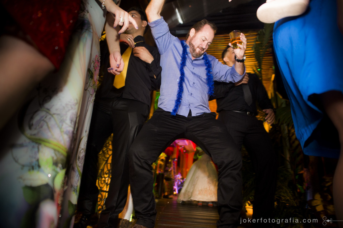 quando o tio da noiva dá show no dia do casamento
