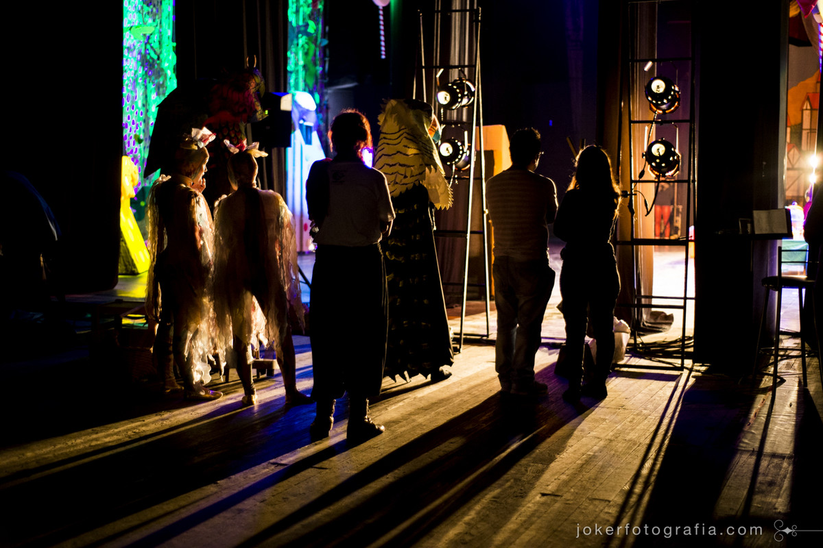 Fotógrafo faz projeto artístico registrando os bastidores do Teatro Guaíra em Curitiba