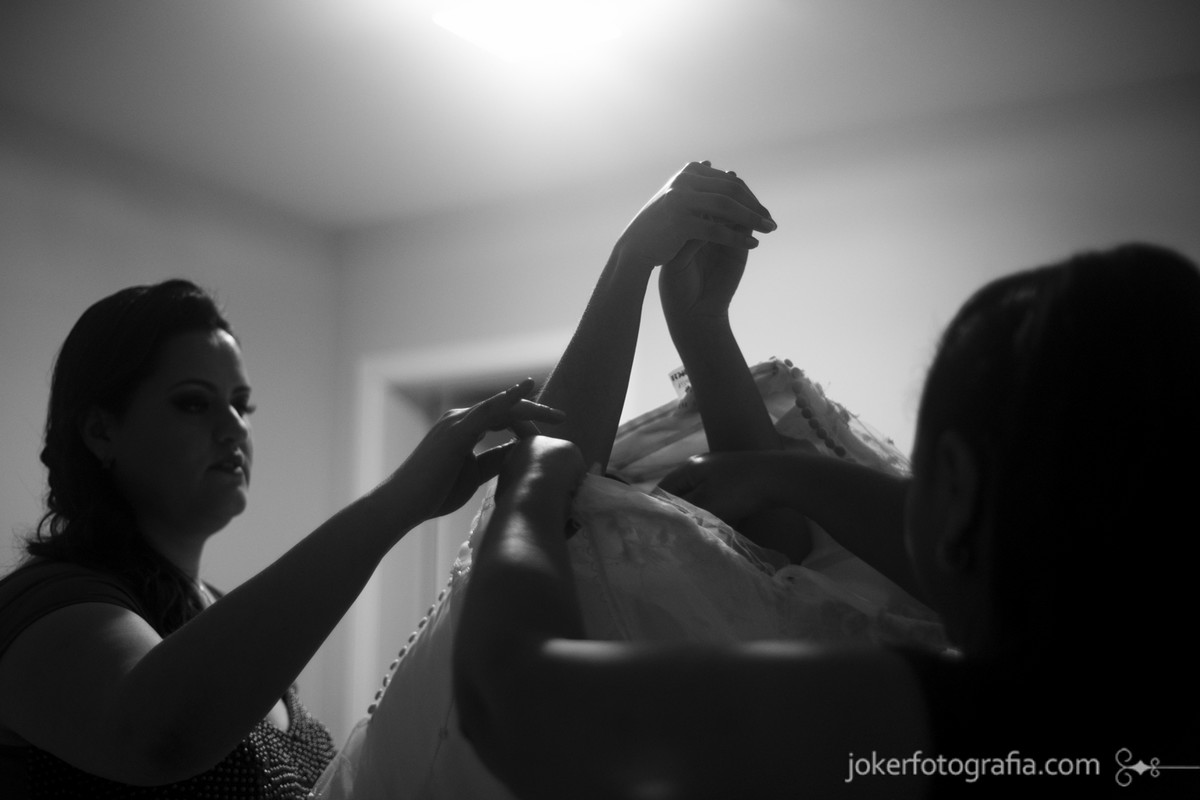 fotógrafa de casamento no making of da noiva