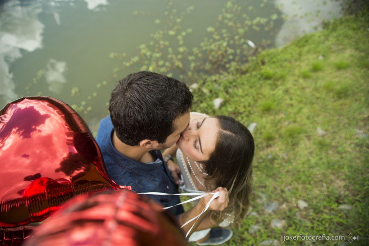 004_ensaio_com_baloes_curitiba_casal_fotografia_casamento_pre_wedding