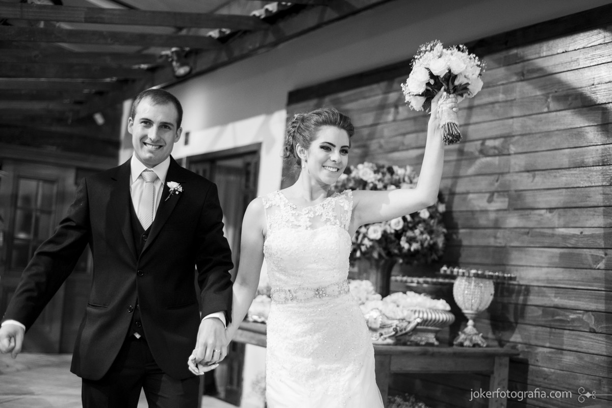 025-entrada_dos_noivos_chacara_das_paineiras_curitiba_casamento