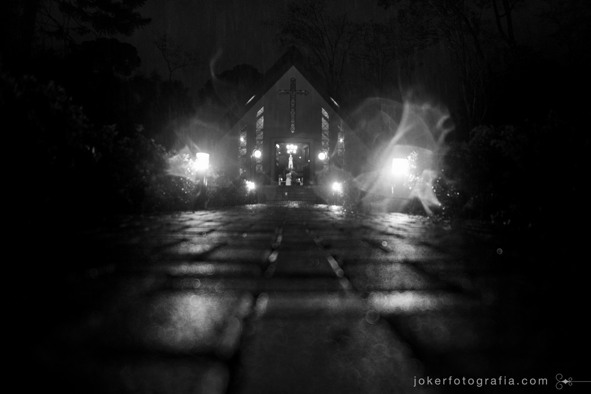 casamento com chuva na capela nossa senhora de salette em curitiba