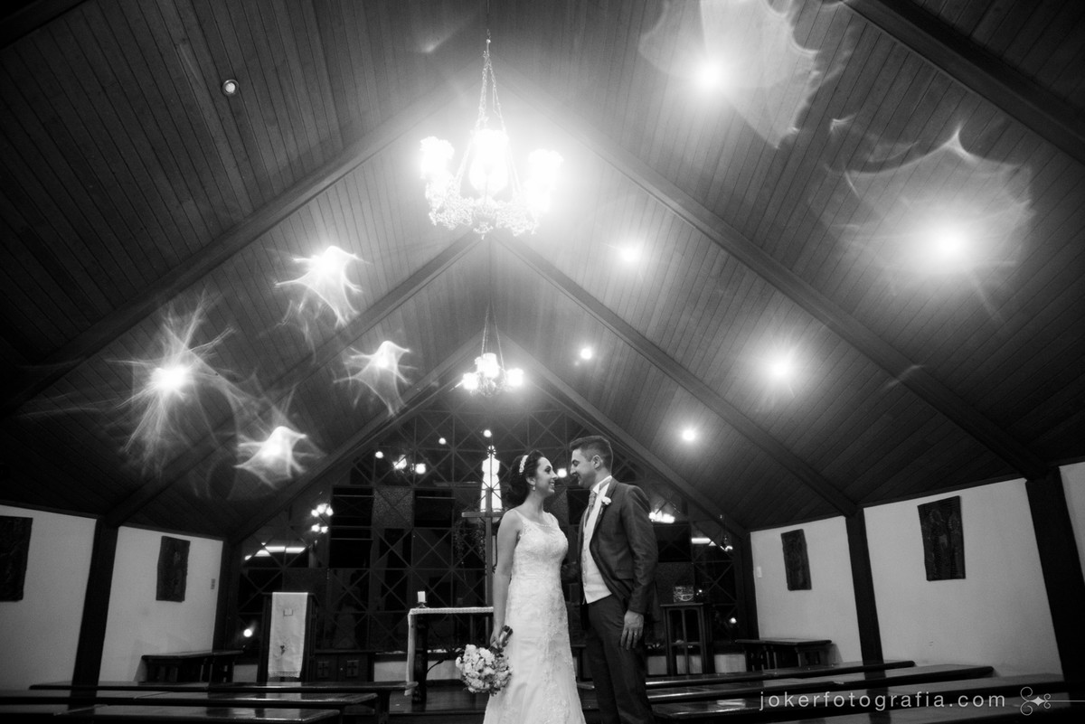 casamento em igreja pequena para poucos convidados em curitiba estilo mini wedding