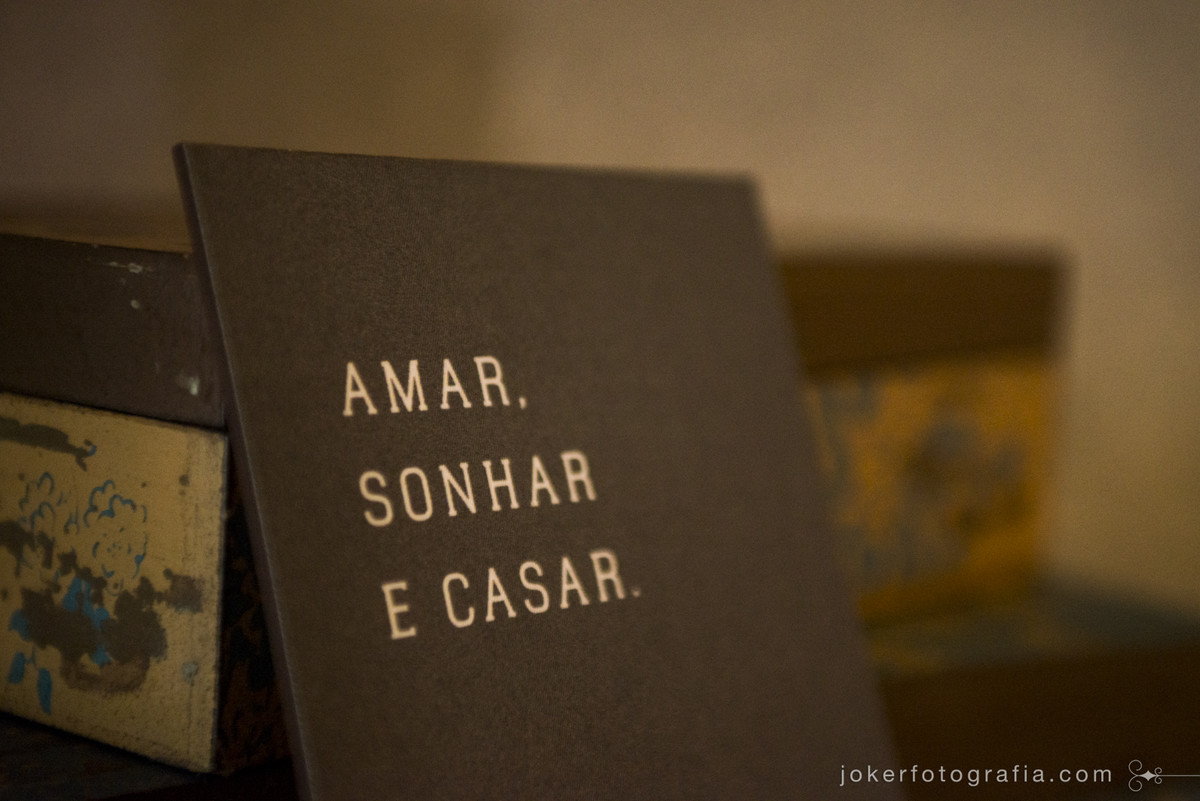 amar sonhar e casar frases na decoração do casamento