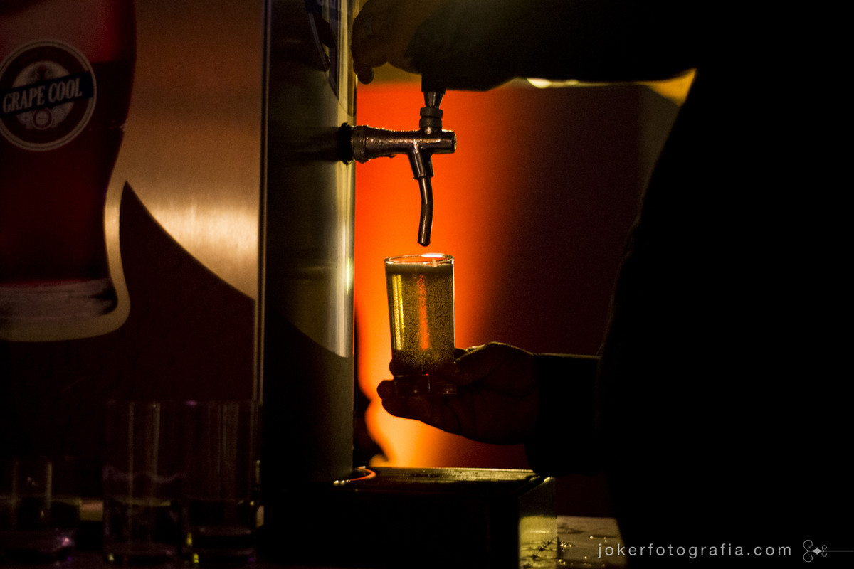 barril de chopp no casamento por fotógrafo de curitiba