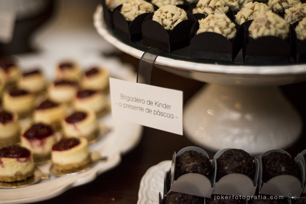 dierica atelier de doces faz brigadeiro de kinder e outros brigadeiros diferentes gourmet para casamento em curitiba