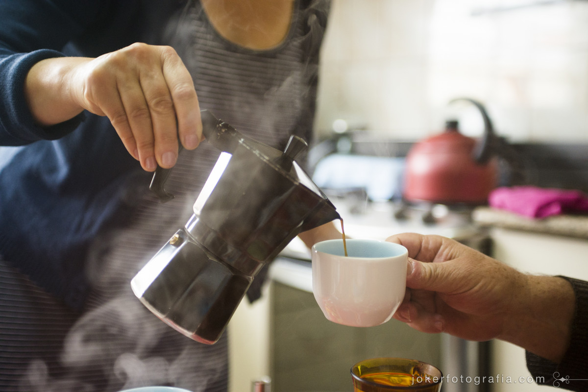 fotógrafo bom faz foto bonita até de uma cafeteira italiana