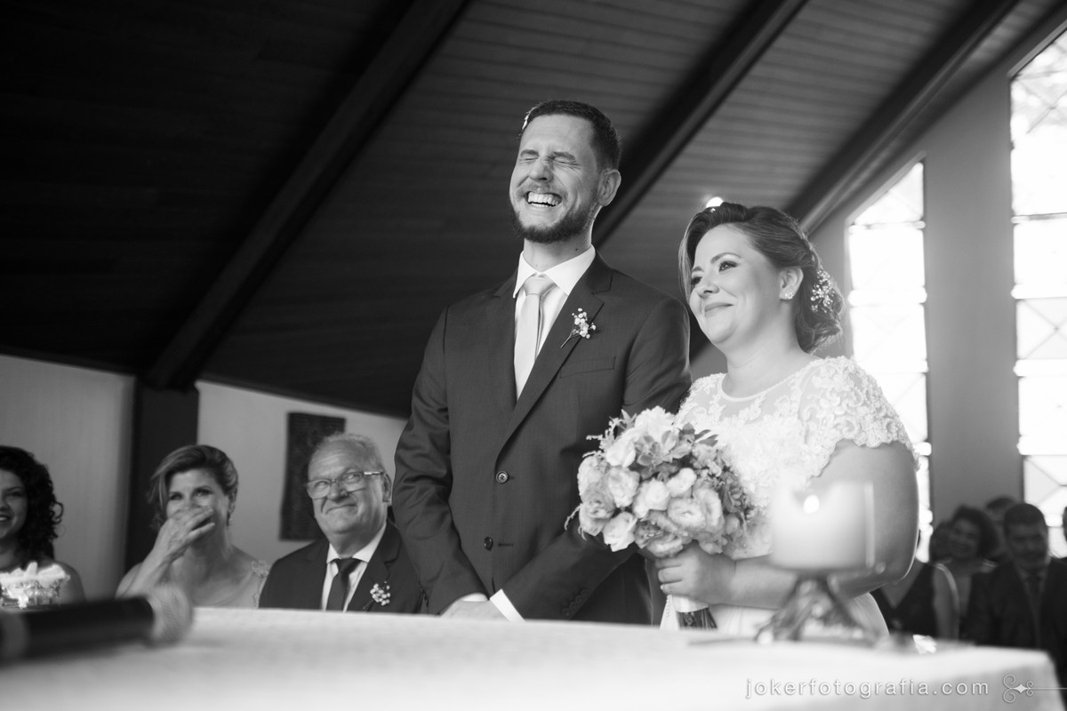 como tornar a cerimônia de casamento mais informal e descontraída?