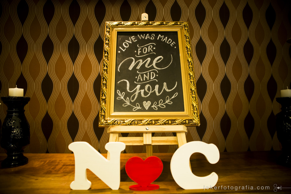 decoração de casamento com quadro negro