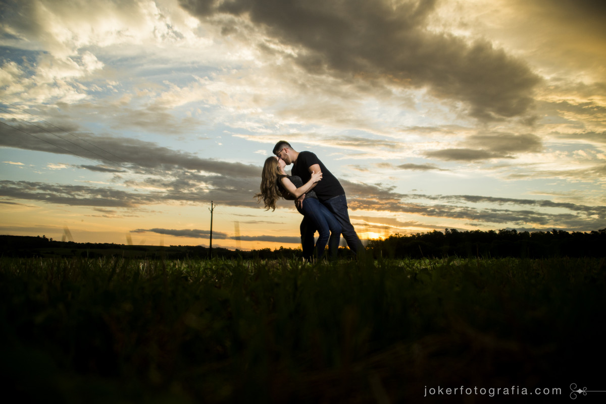idéias de pose para ensaio pre wedding