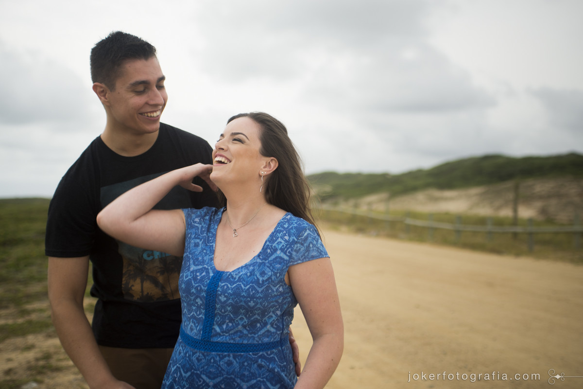 fotógrafo de casamento sem poses no estilo fotojornalista e documental