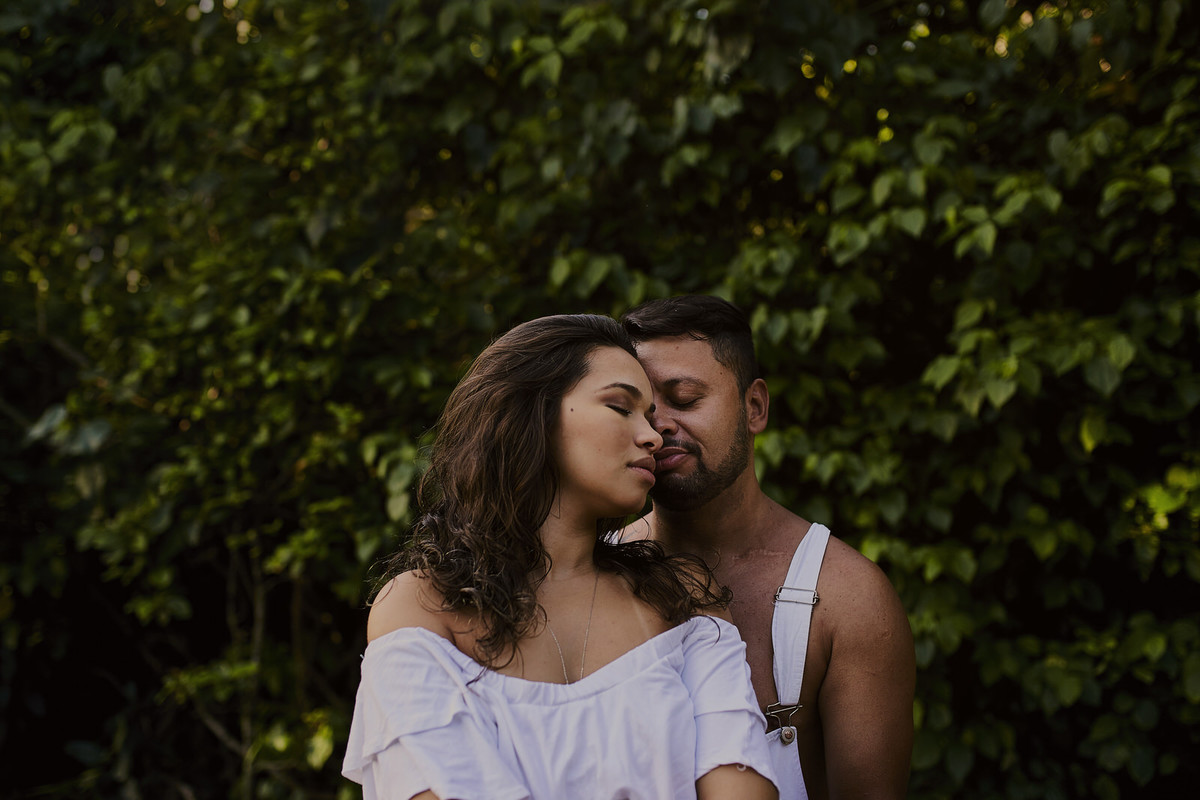 fotografia de casal rio de janeiro gestante fotos com roupas brancas