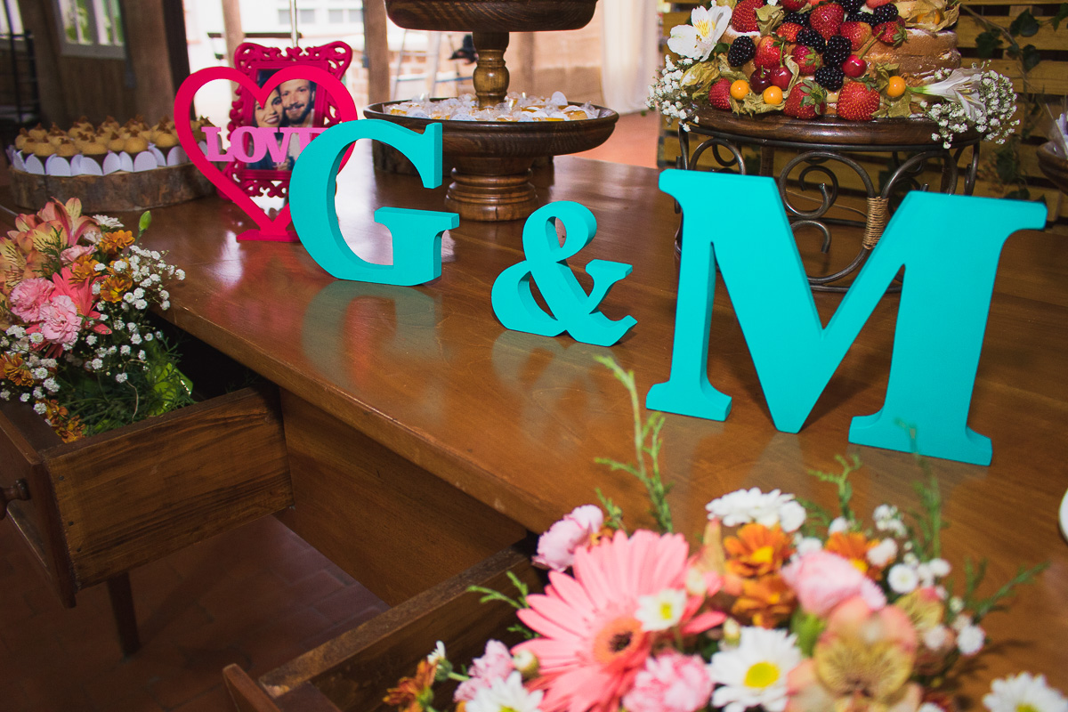 Detalhe da decoração na mesa dos noivos. Foto Marco Moscarelli. Casamento Clube Caça e Pesca Pelotas
