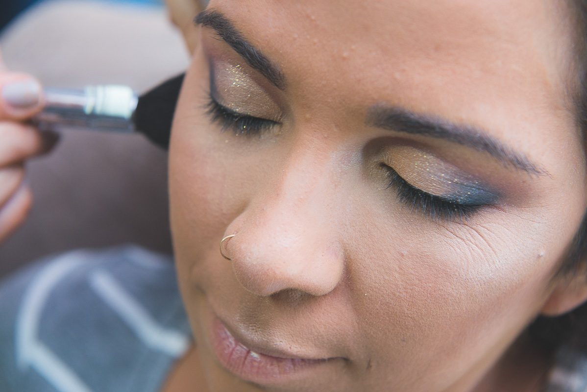 Preparativos da noiva para a cerimônia de casamento. Foto por Marco Moscarelli Fotógrafo