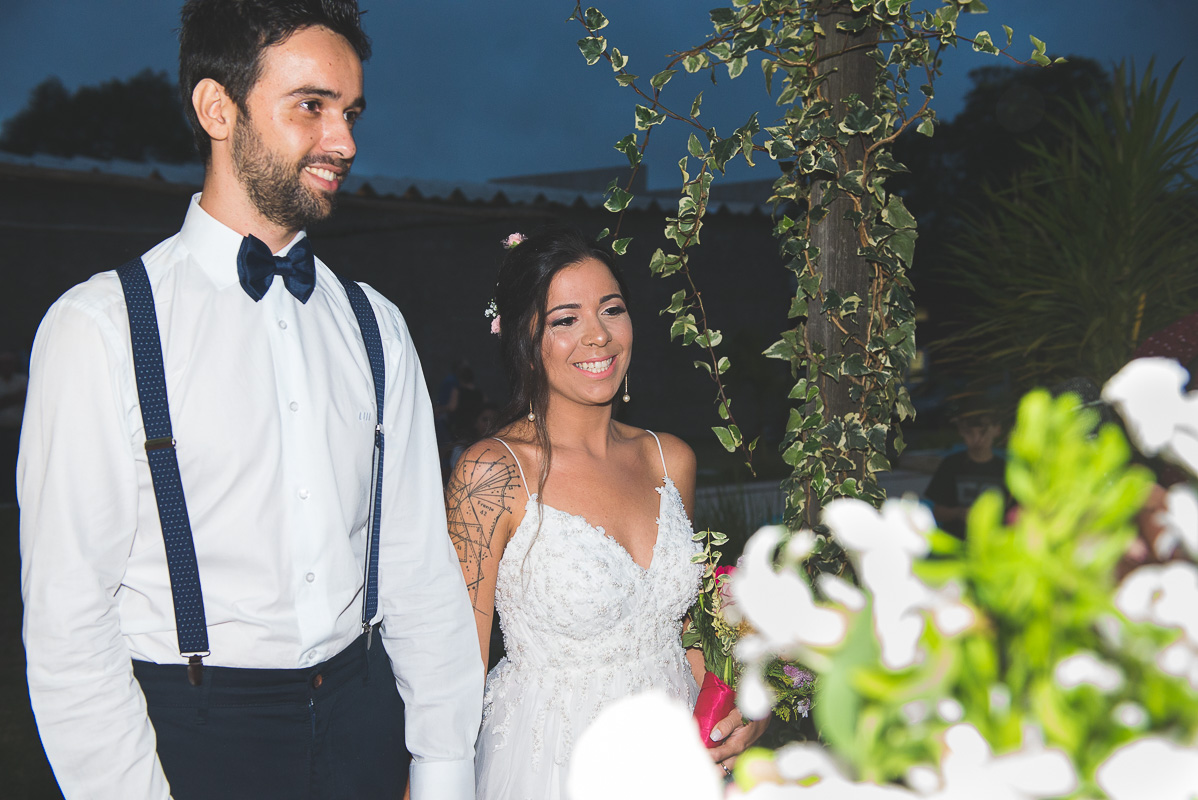 Lindo sorriso dos noivos durante a cerimônia de casamento. Foto por Marco Moscarelli Fotógrafo