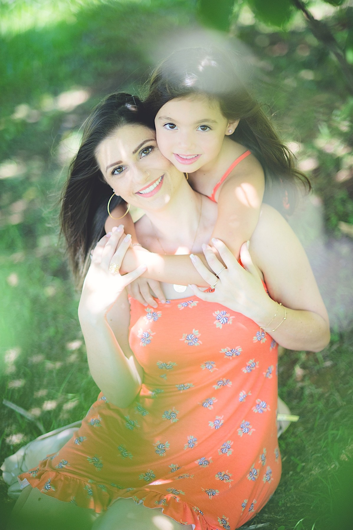 ensaio mãe e filha - ensaio externo - book - ensaio fotográfico - ao ar livre - campo alegre - chroma fotografia