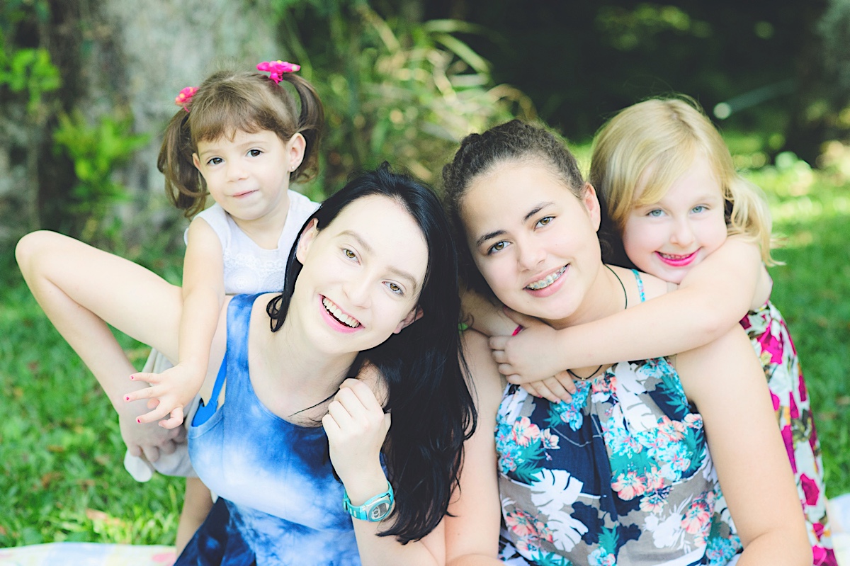 ensaio família - book - mãe de meninas - ensaio fotográfico - são bento do sul - rio negrinho - chroma fotografia