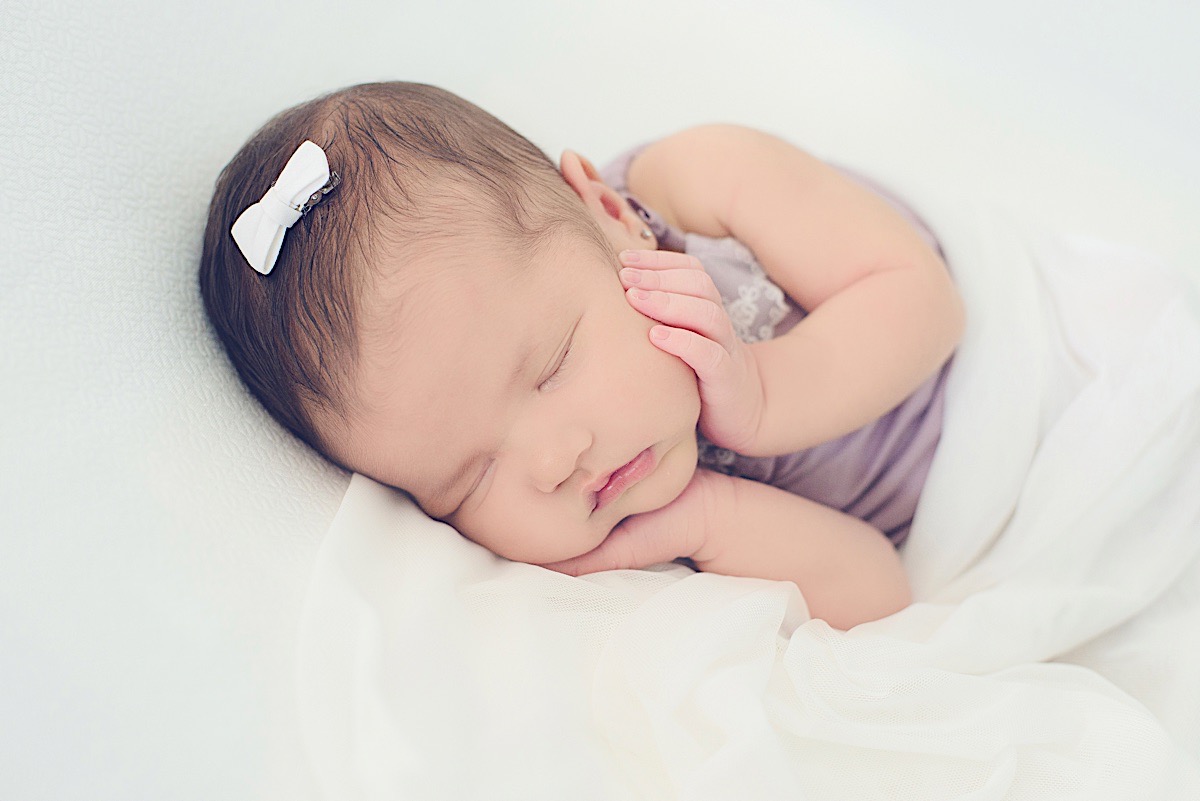 newborn - ensaio - recem nascido - maria alice - mae de menina - jaraguá do sul - chroma fotografia