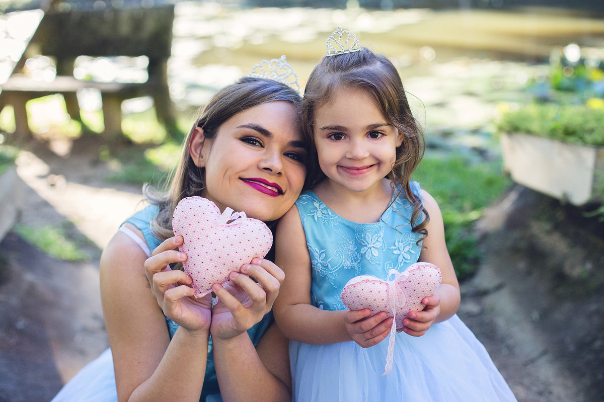 ensaio fotográfico - ensaio mãe e filha - Diangili e Isabella - jaraguá do sul - chroma fotografia