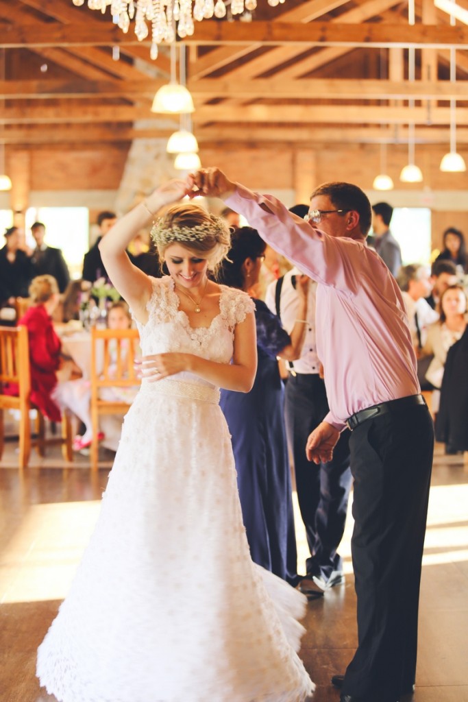 casamento de dia campo alegre lago da serra noiva brasileira noivo chileno chroma fotografia