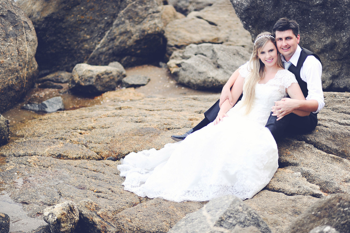trash the dress - pós-casamento - caroline münch - leandro neiderdt - carol e leandro - praia - chroma fotografia