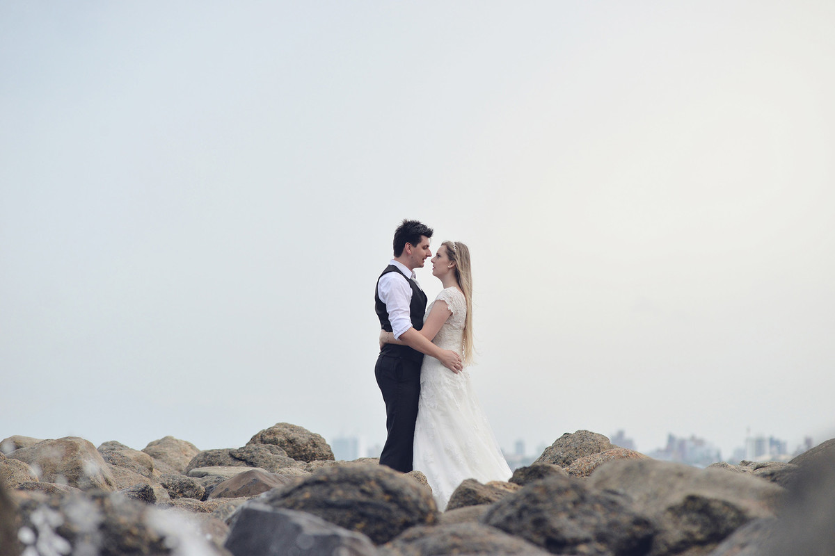 trash the dress - pós-casamento - caroline münch - leandro neiderdt - carol e leandro - praia - chroma fotografia