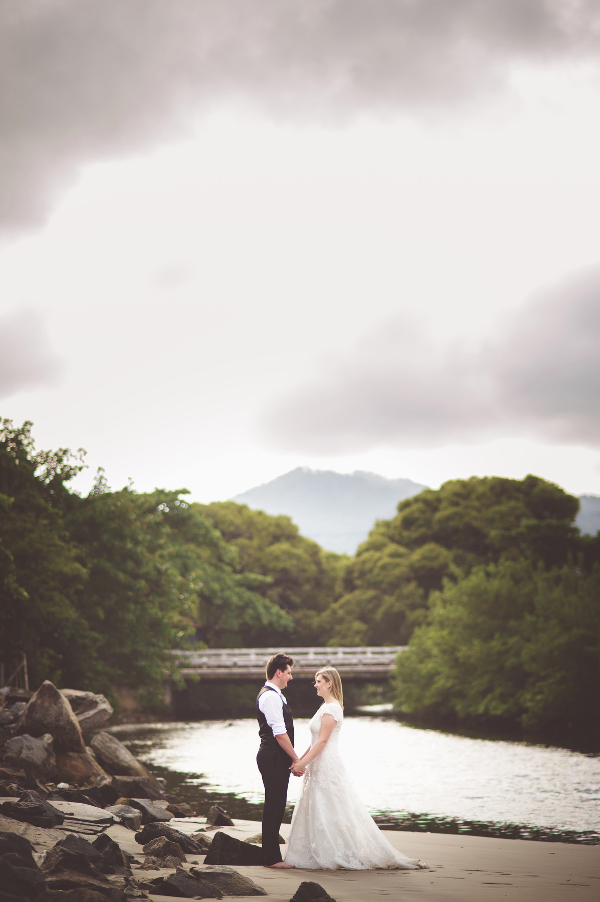 trash the dress - pós-casamento - caroline münch - leandro neiderdt - carol e leandro - praia - chroma fotografia