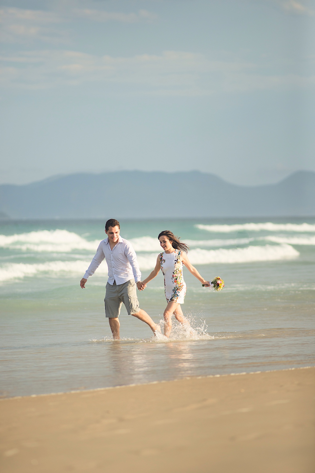 pré-casamento - pre wedding - paolla - éliton - casal - couple - florianópolis - floripa - ensaio casal - praia da joaquina - dunas - chroma fotografia