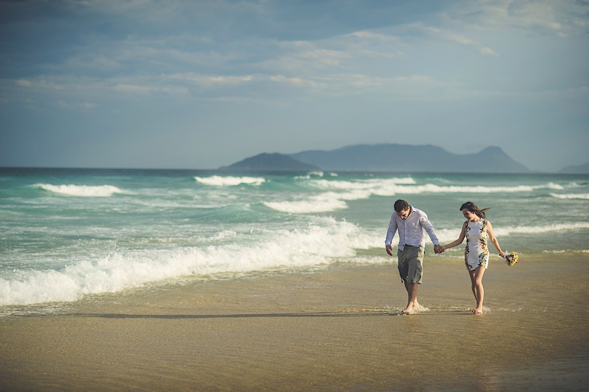 pré-casamento - pre wedding - paolla - éliton - casal - couple - florianópolis - floripa - ensaio casal - praia da joaquina - dunas - chroma fotografia
