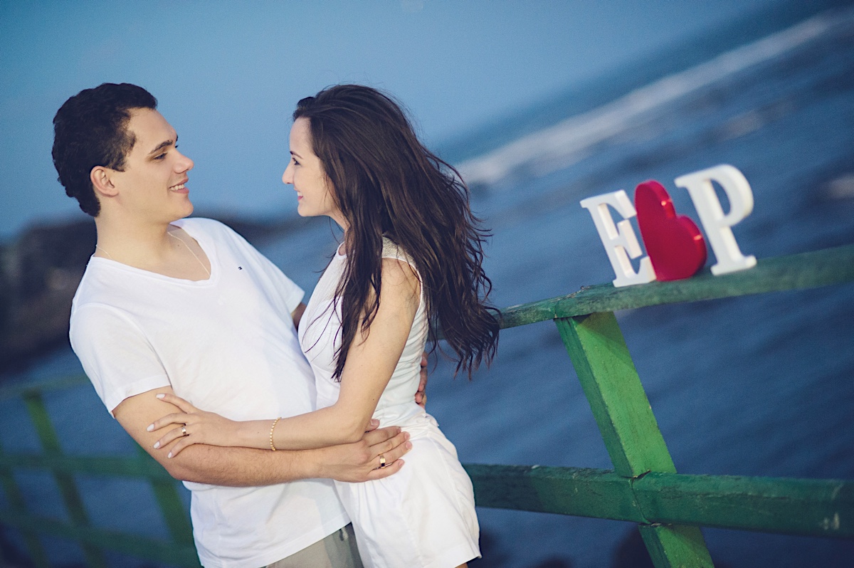 pré-casamento - pre wedding - paolla - éliton - casal - couple - florianópolis - floripa - ensaio casal - praia da armação - chroma fotografia