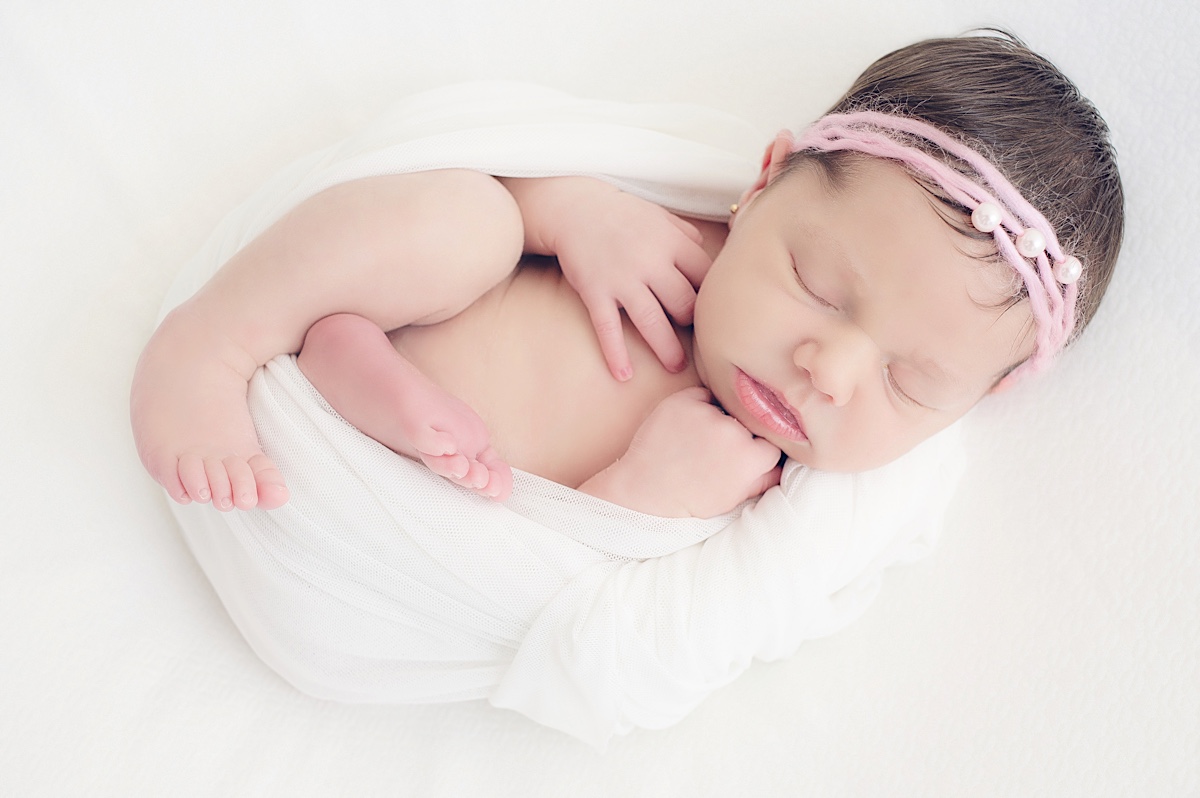 newborn - jaraguá do sul - maria paula - mae de menina - baby girl - recem nascido - chroma fotografia