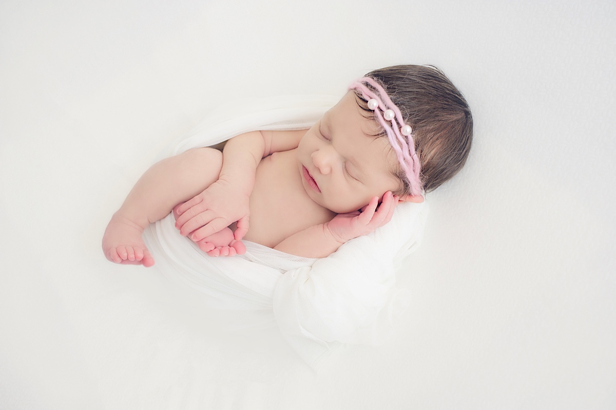 newborn - jaraguá do sul - maria paula - mae de menina - baby girl - recem nascido - chroma fotografia