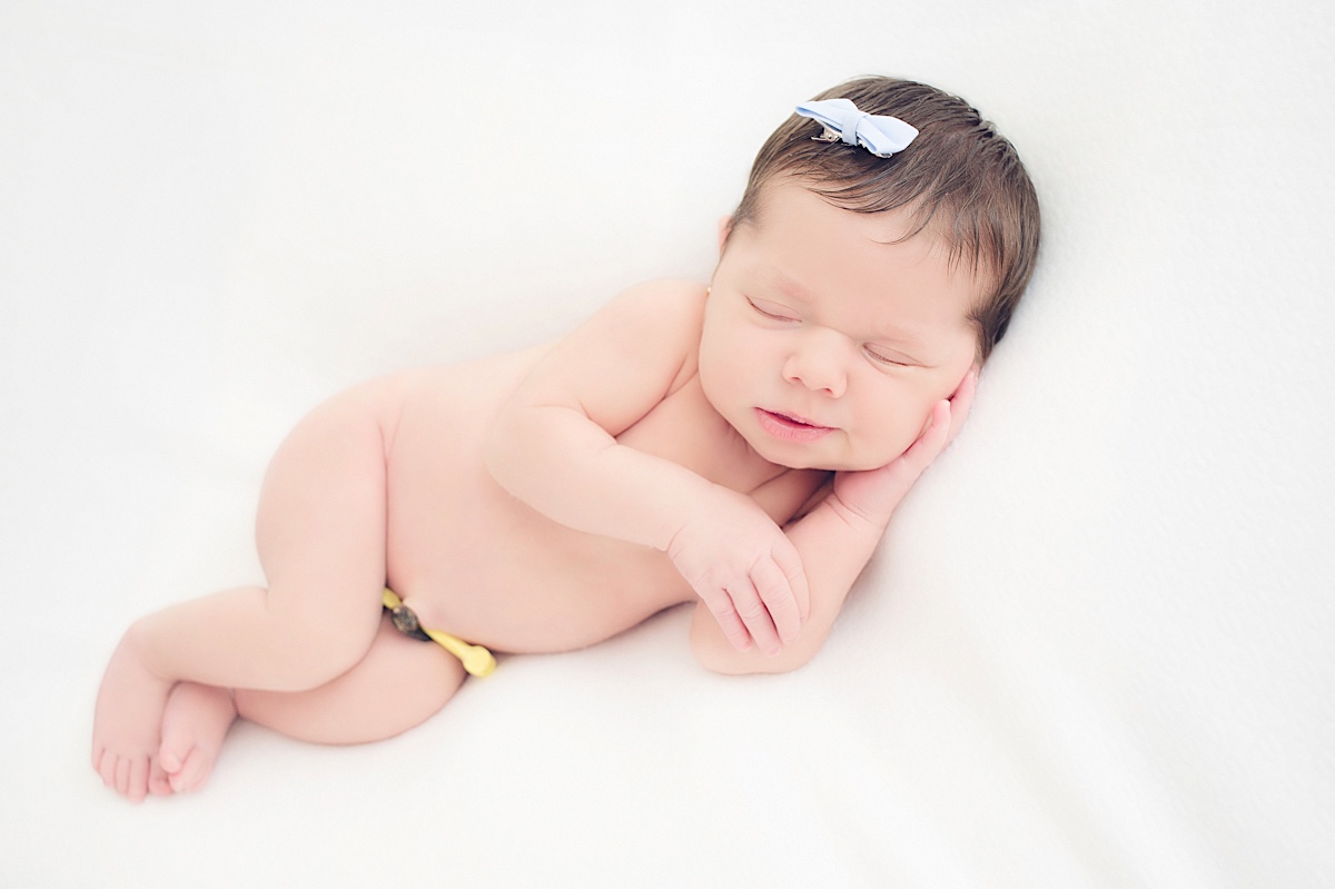 newborn - jaraguá do sul - maria paula - mae de menina - baby girl - recem nascido - chroma fotografia