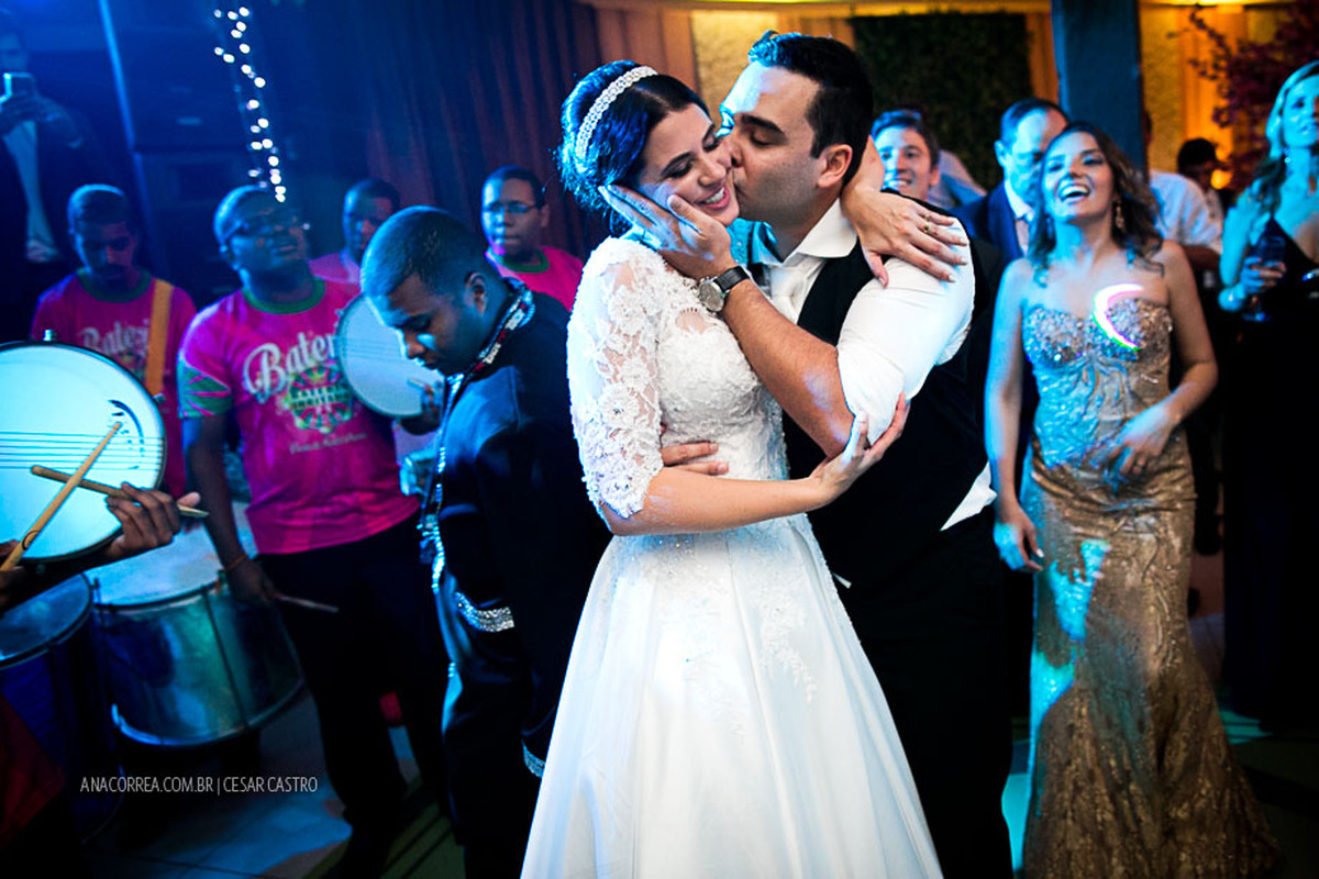 Casamento Adri e Lelê | Vai faltar lenço… | 18.04