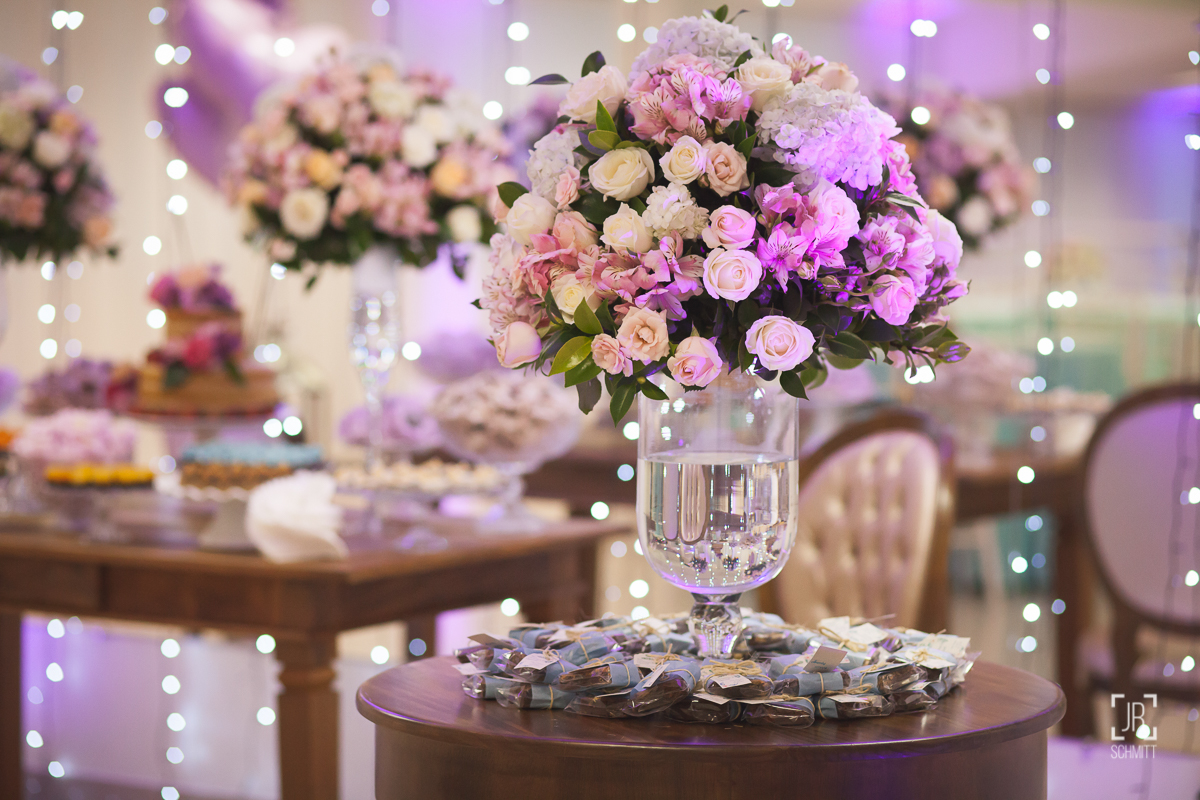 decoração floral 15 anos