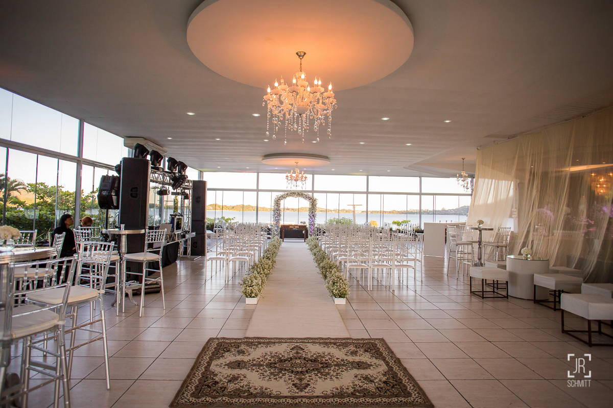 cerimônia de casamento no LIC