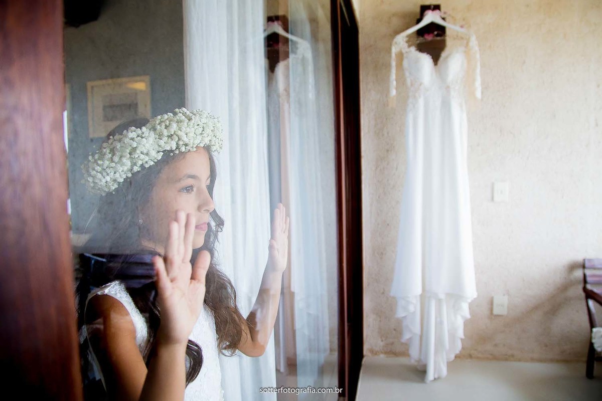 vestido e dama de honra casar na praia casamento em arraial dajuda, casamento em trancoso, sotter fotografia, fotografo de casamento trancoso, fotografo de casamento arraial
