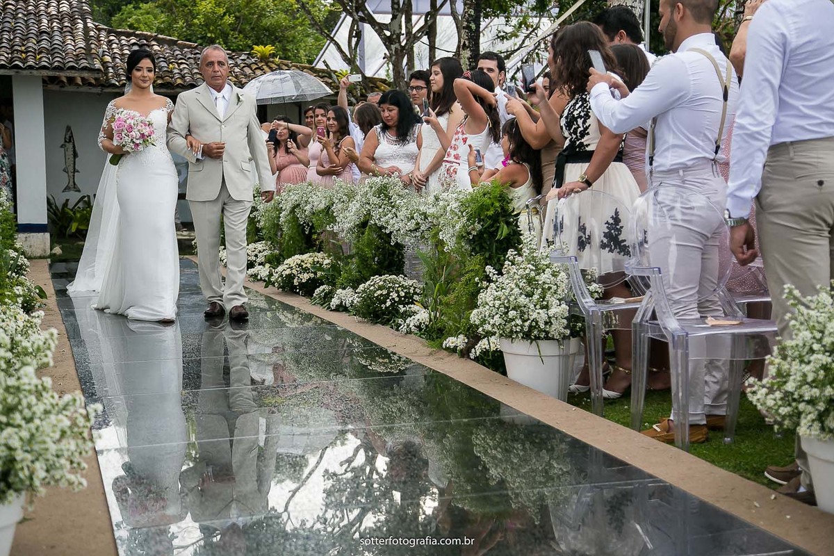 entrada da noiva sotter fotografia casamento em trancoso