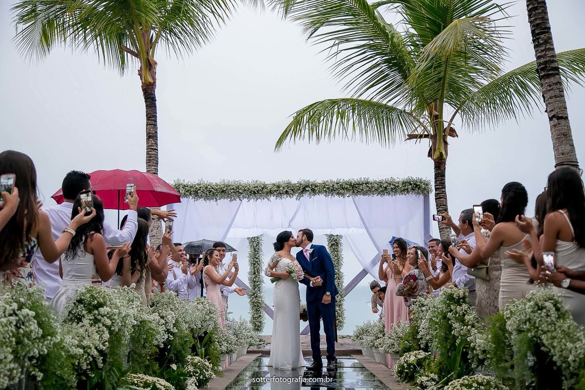 beijo casamento em trancoso sotter fotografia