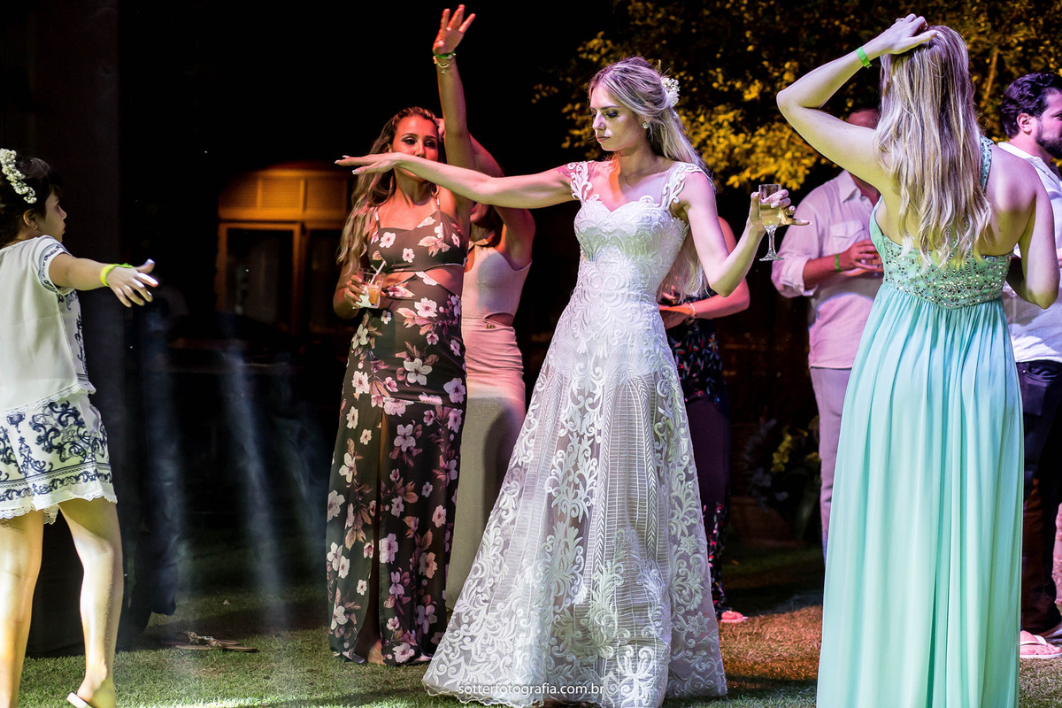 noiva na pista casamento em trancoso sotter fotografia